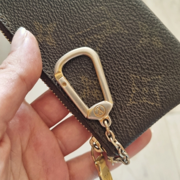Louis Vuitton Accessories - Louis Vuitton Pochette Cle Monogram Key Holder